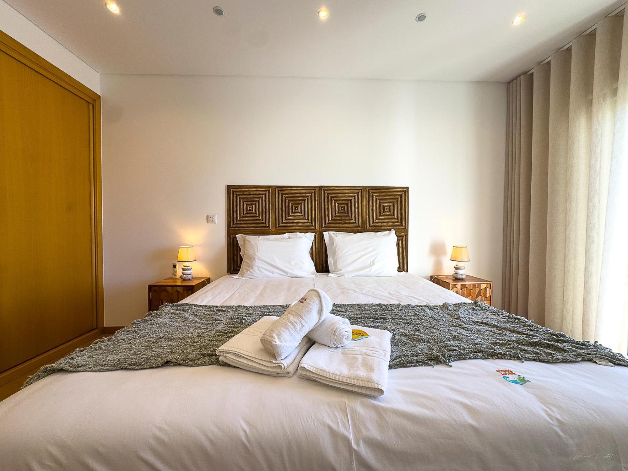 Vibing & Liming Ericeira Hotel Exterior photo