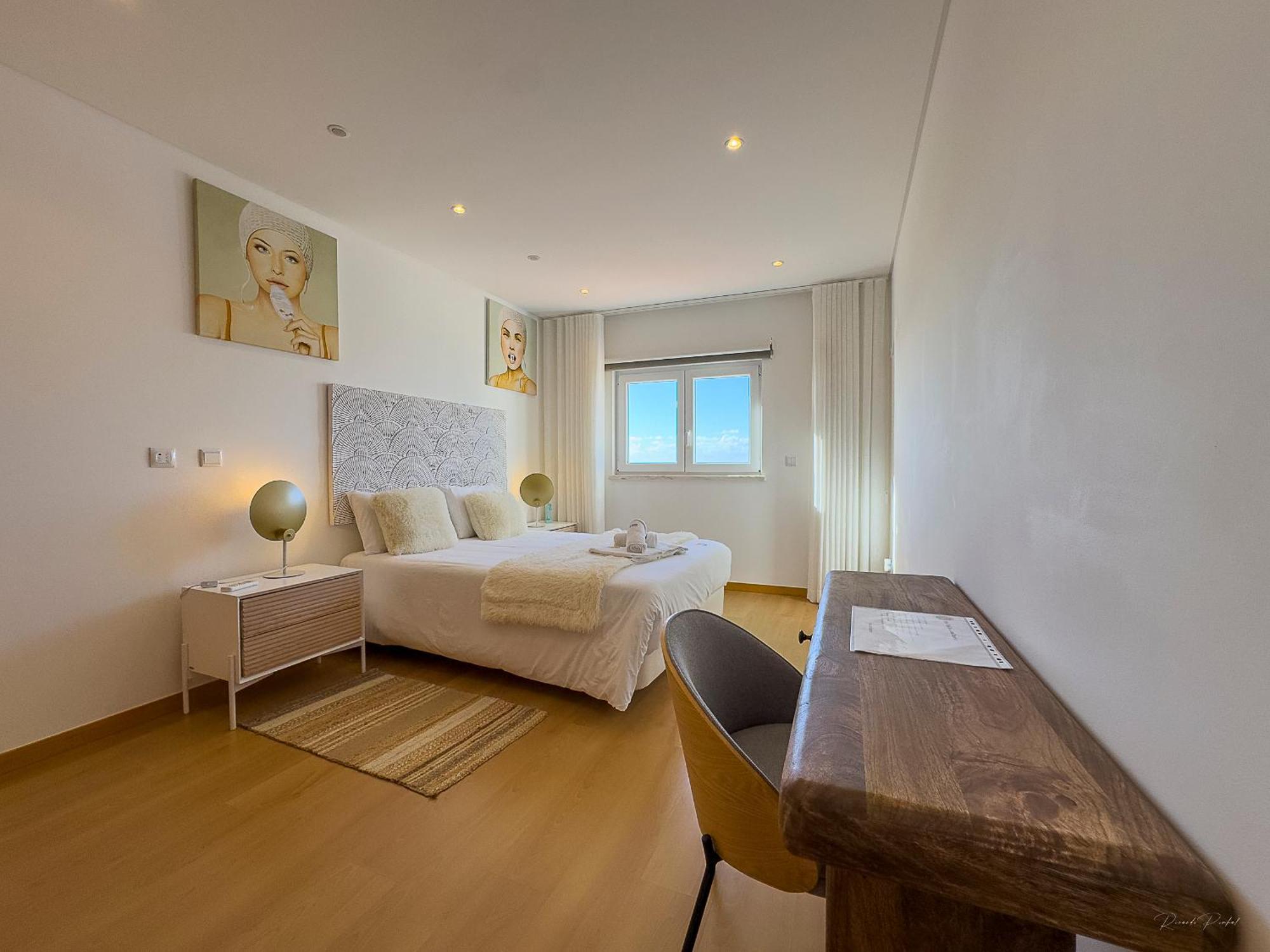 Vibing & Liming Ericeira Hotel Exterior photo